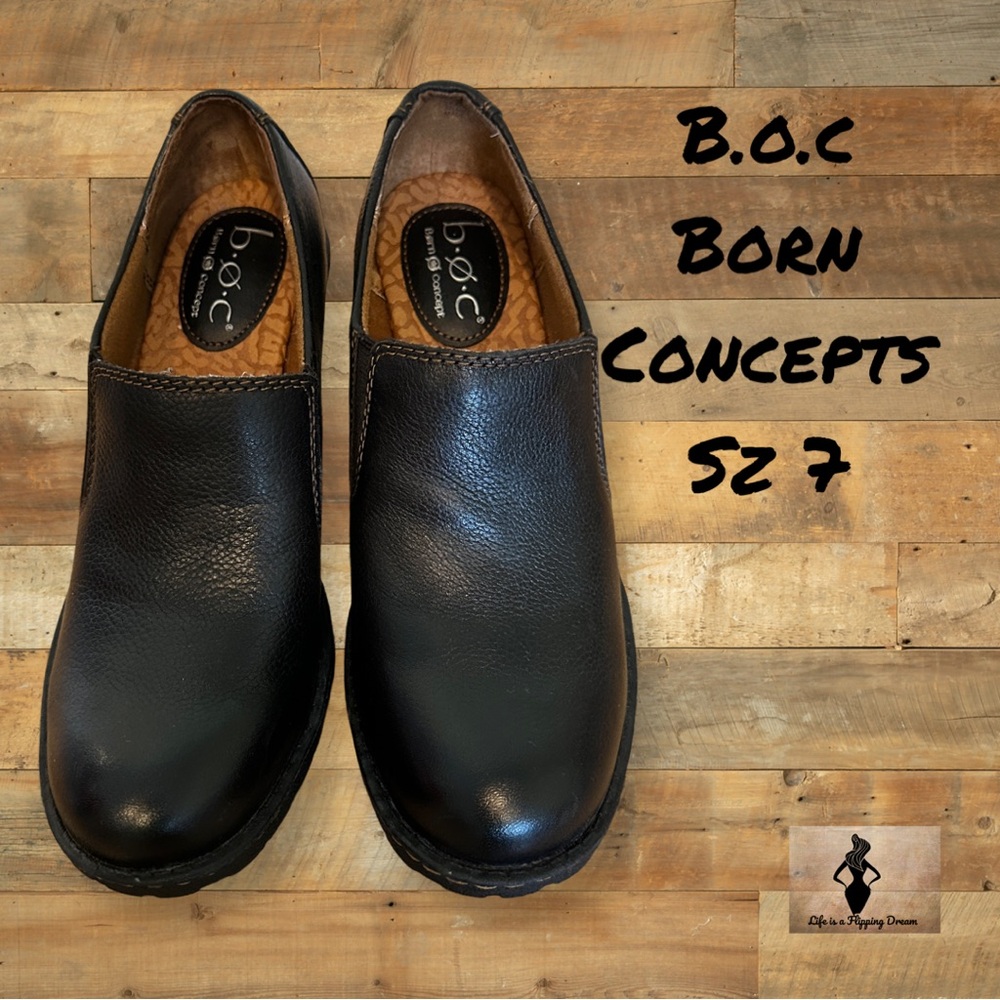 B.O.C Born Concepts Sz 7 Heeled Clogs Black